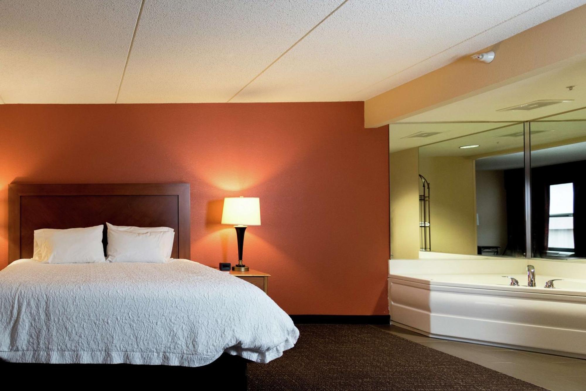 Hampton Inn Muskegon Muskegon Heights Екстериор снимка