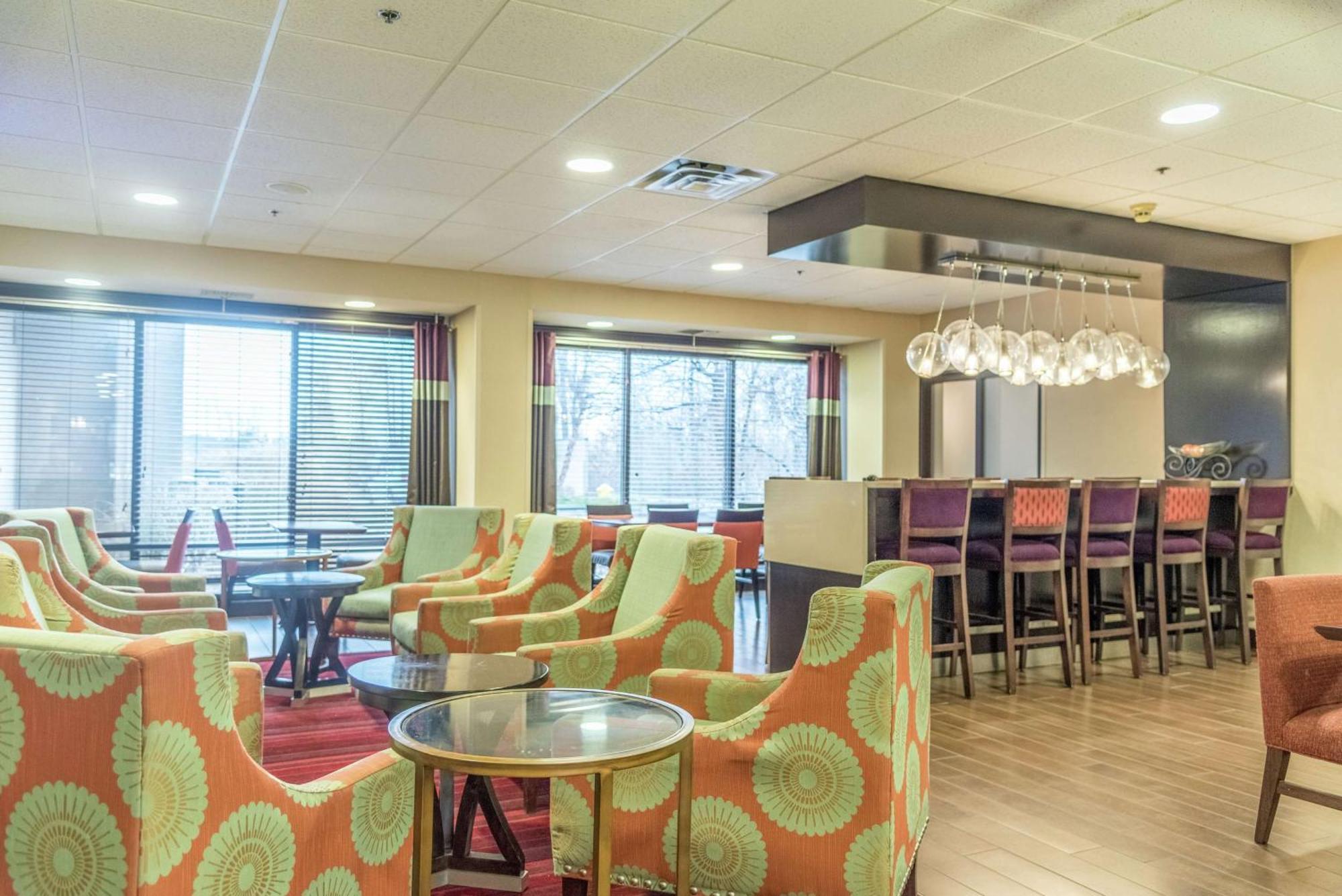 Hampton Inn Muskegon Muskegon Heights Екстериор снимка