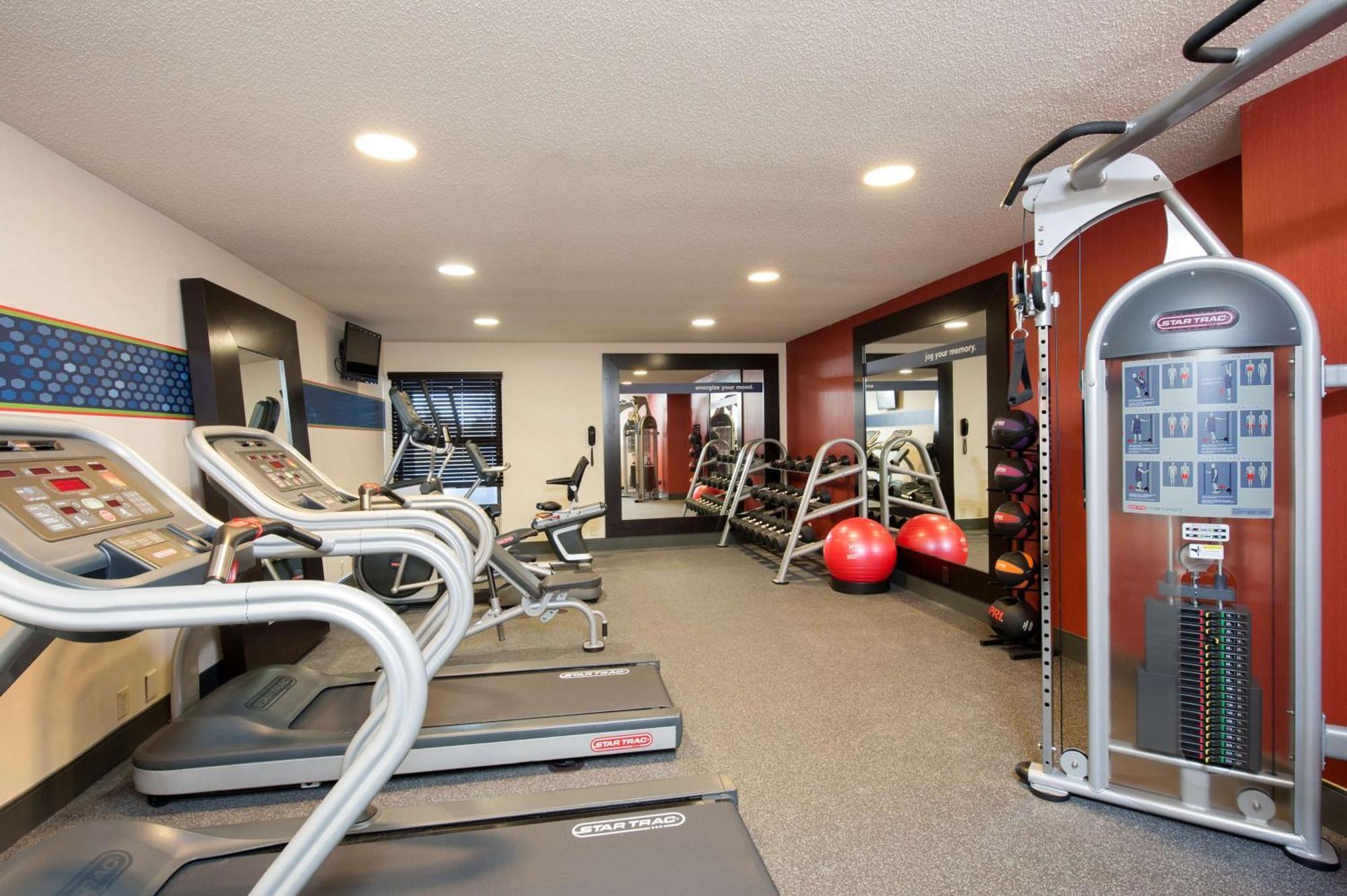 Hampton Inn Muskegon Muskegon Heights Екстериор снимка